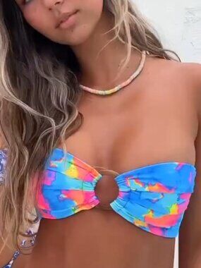 Kulani kinis Strapless Bandeau Bikini Top in Sunrise Splash